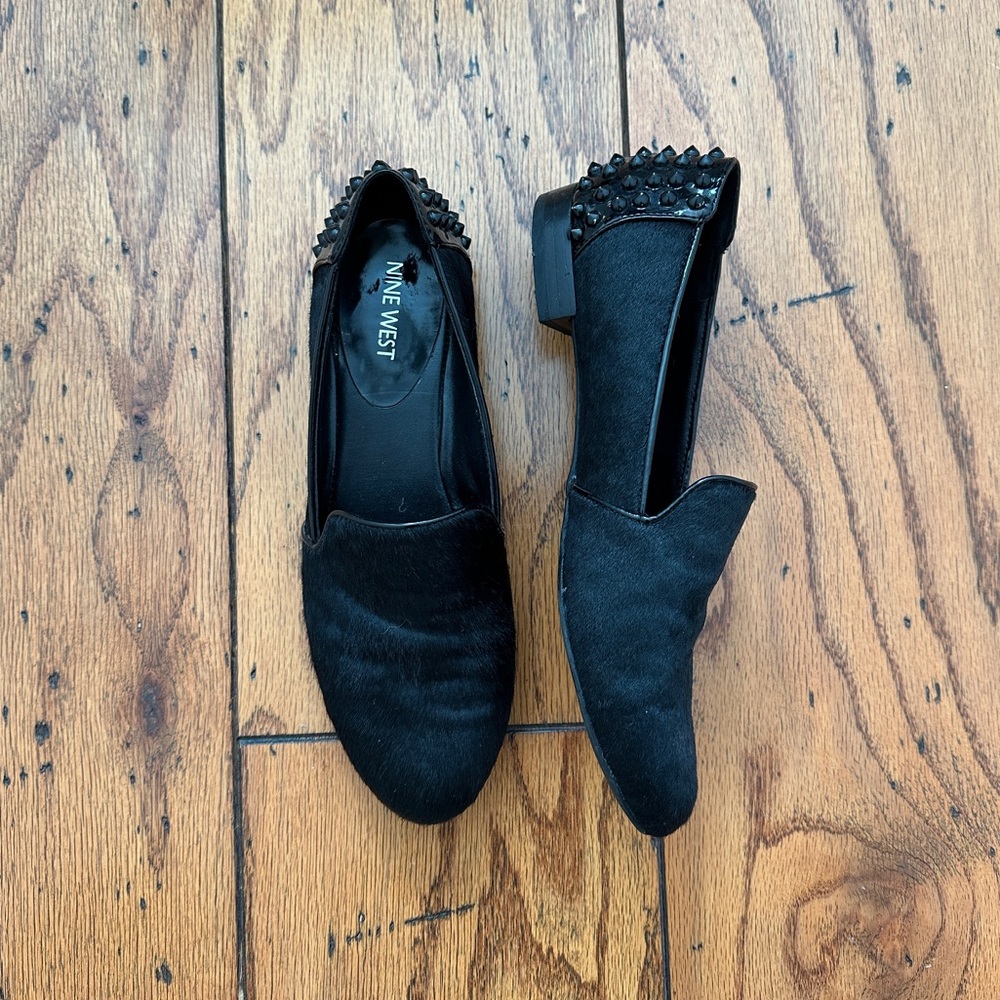 Short haired & studded loafers